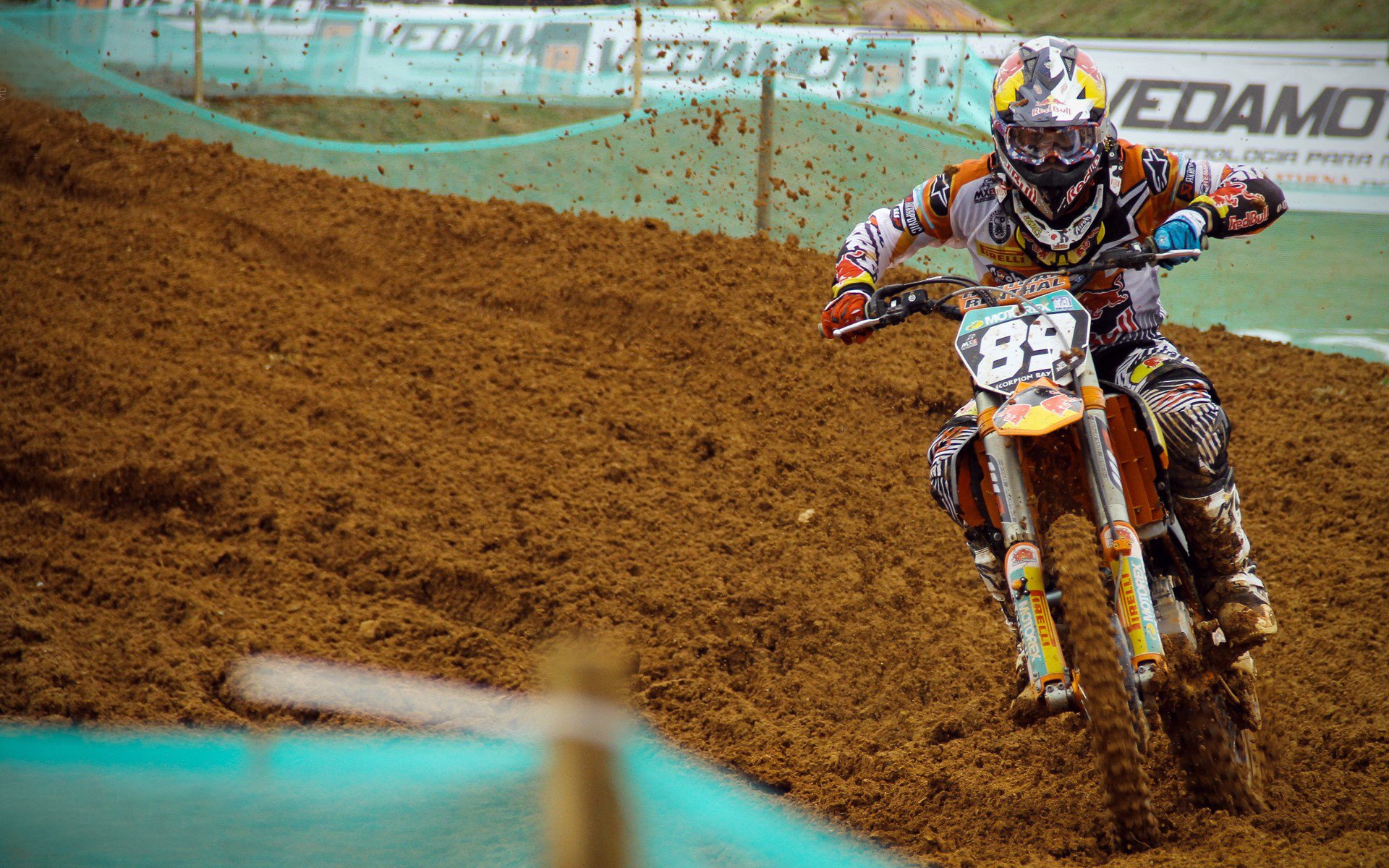 开云官网2026-拜仁铁蹄踏碎枫叶防线，劳塔罗奥运前夜擎起蓝白旗帜